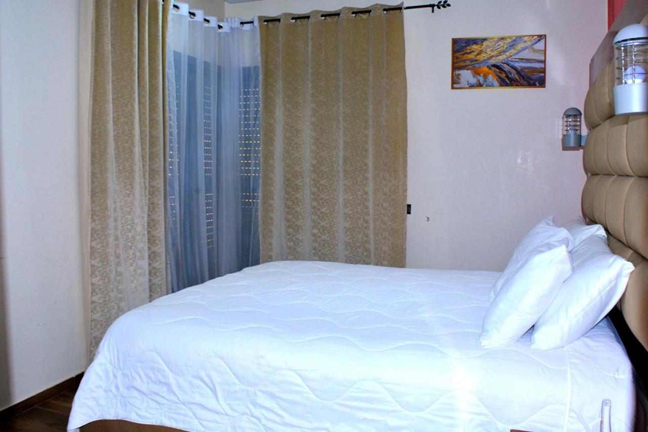 פס Luxueux Appartement Meuble מראה חיצוני תמונה